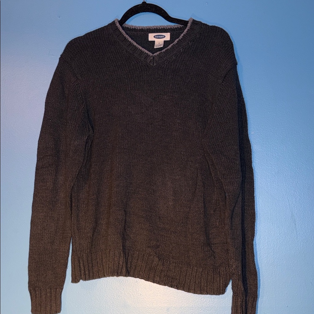 Old Navy V-Neck Sweater in Dark Gray